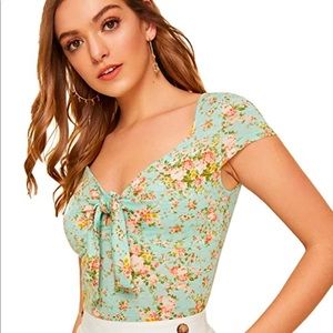 NEW Gorgeous Shein Flower Top